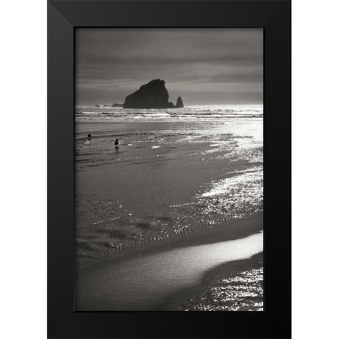 Seashore Serenity II BW Black Modern Wood Framed Art Print by Geyman, Vitaly