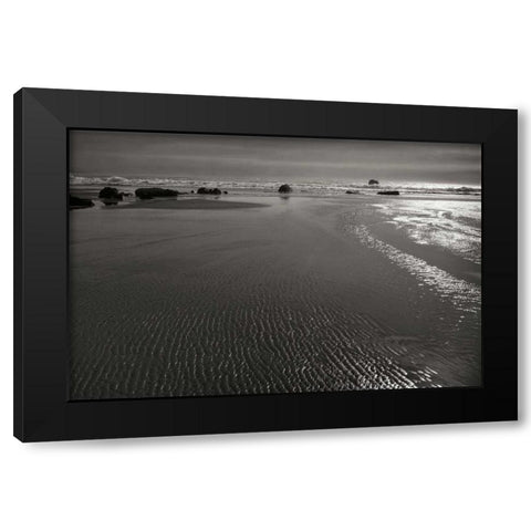 Seashore Serenity III BW Black Modern Wood Framed Art Print by Geyman, Vitaly