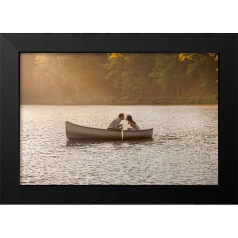 Golden kiss Black Modern Wood Framed Art Print by Heine, Ben