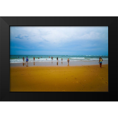 BEN09009 Black Modern Wood Framed Art Print by Heine, Ben