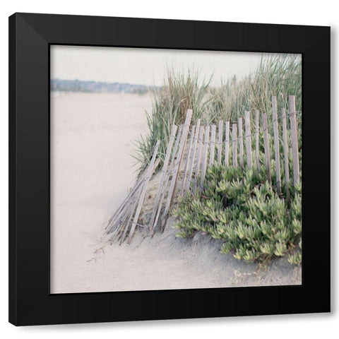 Just Steps To The Beach I Black Modern Wood Framed Art Print with Double Matting by Urquhart, Elizabeth