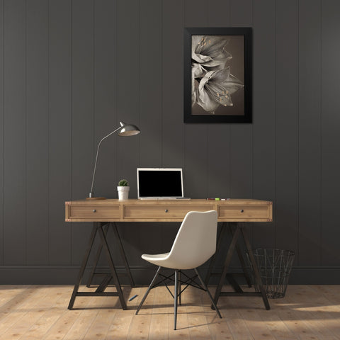 Grand Floral III Black Modern Wood Framed Art Print by Frank, Assaf