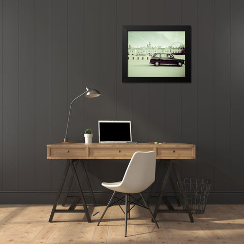 Day Out London Black Modern Wood Framed Art Print by Bevan, Keri