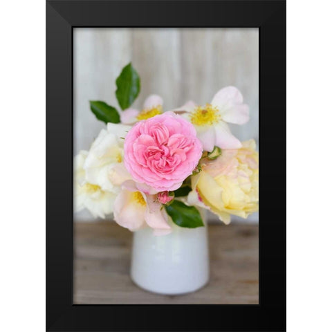 Country Bouquet I Black Modern Wood Framed Art Print by Gardner, Sarah