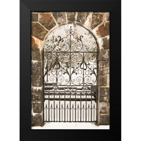 Winterthur Gate Black Modern Wood Framed Art Print by Aledanda