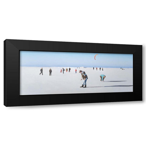Wintersonntag am Strand Black Modern Wood Framed Art Print with Double Matting by Kock, Bernhard
