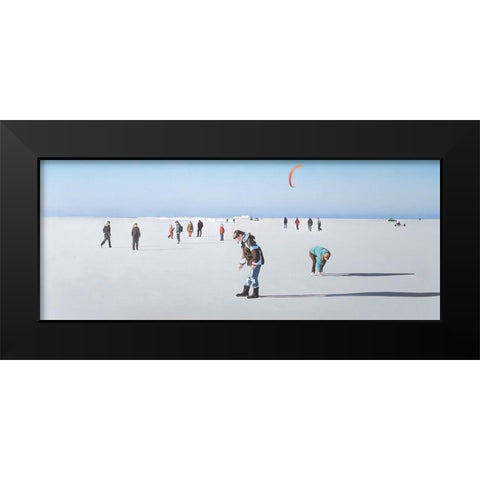 Wintersonntag am Strand Black Modern Wood Framed Art Print by Kock, Bernhard