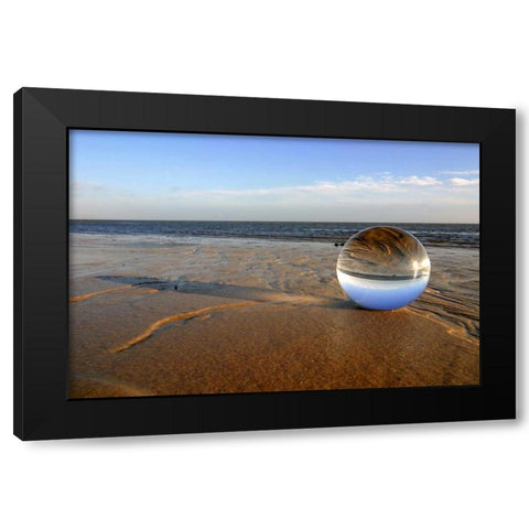 Am Strand von Sylt Black Modern Wood Framed Art Print by Rossmeissl, Gerhard