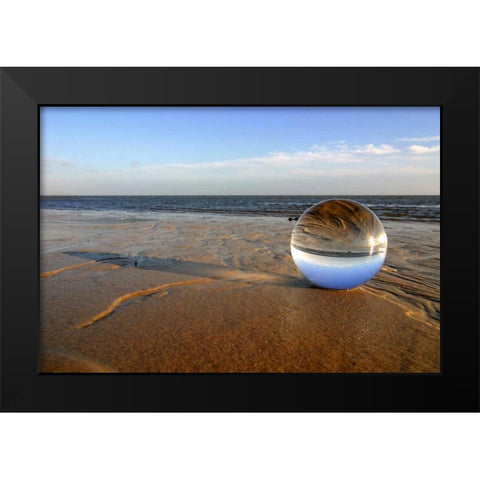 Am Strand von Sylt Black Modern Wood Framed Art Print by Rossmeissl, Gerhard