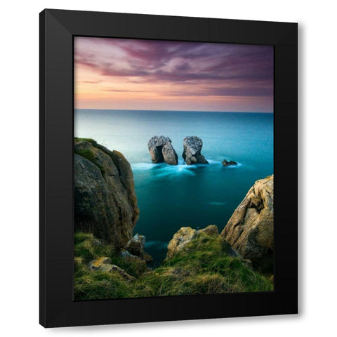 Starfish Black Modern Wood Framed Art Print with Double Matting by Vera, Urtzi