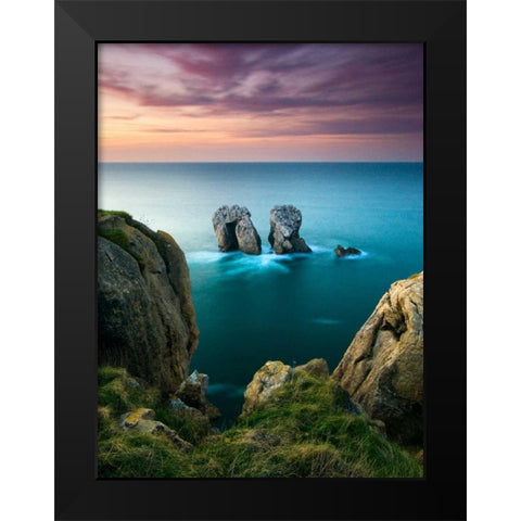 Starfish Black Modern Wood Framed Art Print by Vera, Urtzi