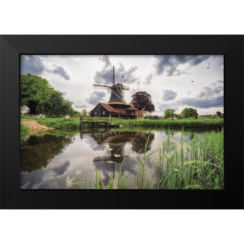 Beauty in the Sky Black Modern Wood Framed Art Print by Podt, Martin