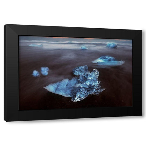 Diamond Beach on the southeast coast of Iceland Black Modern Wood Framed Art Print by Steve Mohlenkamp