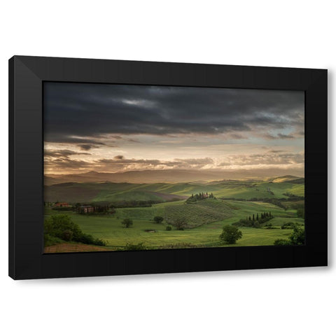 Europe-Italy-Tuscany-Val d Orcia-Belvedere farmhouse at sunrise Black Modern Wood Framed Art Print by Jaynes Gallery