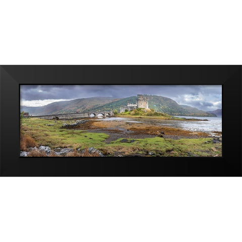 Eilean Donan Castle Isle of Skye-Scotland Black Modern Wood Framed Art Print by Norring, Tom
