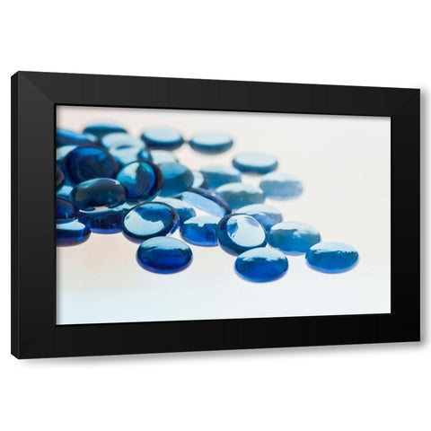 Glass Pebbles with light Black Modern Wood Framed Art Print with Double Matting by Beraldo, Zandina Muench