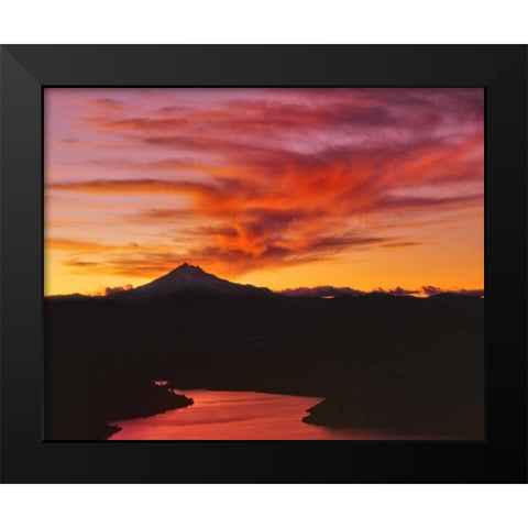 OR, Jefferson Co, Lake Billy Chinook at sunset Black Modern Wood Framed Art Print by Terrill, Steve
