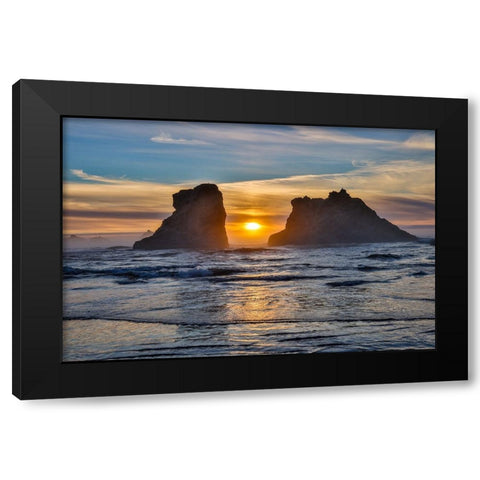 Usa-Oregon-Bandon Bandon Beach-Sunset at the Beach Black Modern Wood Framed Art Print with Double Matting by Looney, Hollice