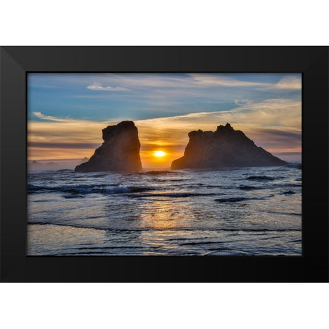 Usa-Oregon-Bandon Bandon Beach-Sunset at the Beach Black Modern Wood Framed Art Print by Looney, Hollice