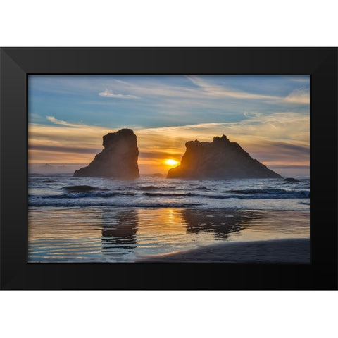 Usa-Oregon-Bandon Bandon Beach-Sunset at the Beach Black Modern Wood Framed Art Print by Looney, Hollice
