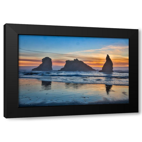 Usa-Oregon-Bandon Bandon Beach-Sunset at the Beach Black Modern Wood Framed Art Print by Looney, Hollice
