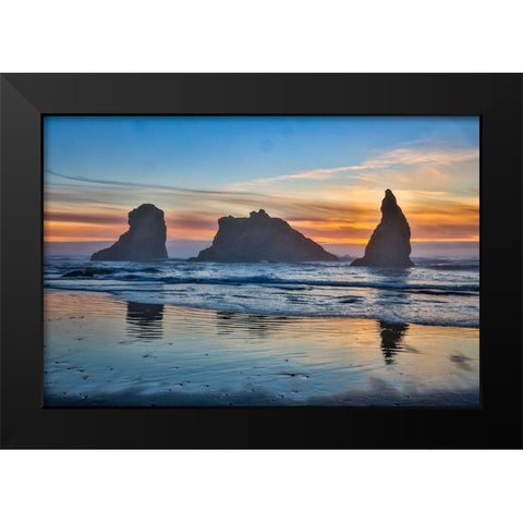 Usa-Oregon-Bandon Bandon Beach-Sunset at the Beach Black Modern Wood Framed Art Print by Looney, Hollice