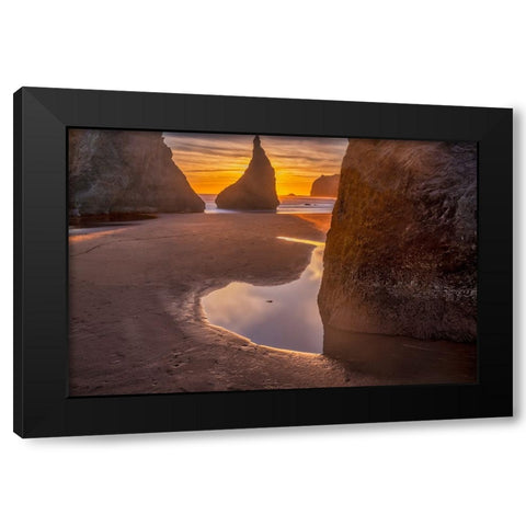 Bandon Beach-Oregon Black Modern Wood Framed Art Print by Ford, John