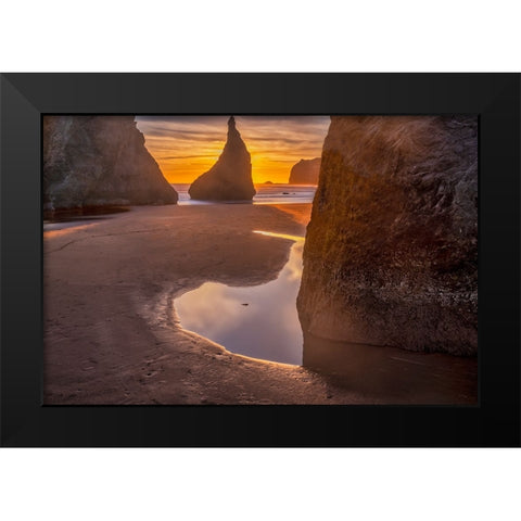 Bandon Beach-Oregon Black Modern Wood Framed Art Print by Ford, John