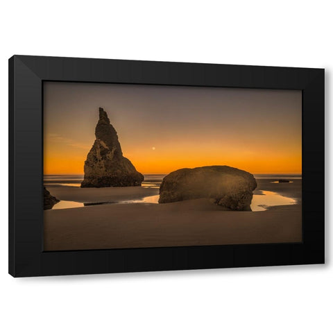 Bandon Beach-Oregon Black Modern Wood Framed Art Print by Ford, John