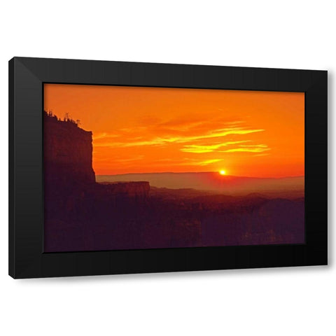 UT, Bryce Canyon, Agua Canyon Sunrise on hoodoos Black Modern Wood Framed Art Print with Double Matting by Welling, Dave