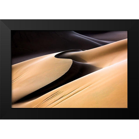 S Black Modern Wood Framed Art Print by Momeni, Mohammadreza