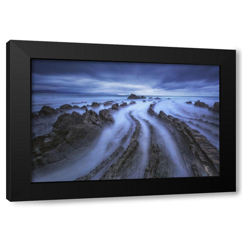 Eternal Lines Black Modern Wood Framed Art Print with Double Matting by F. Turienzo, Carlos