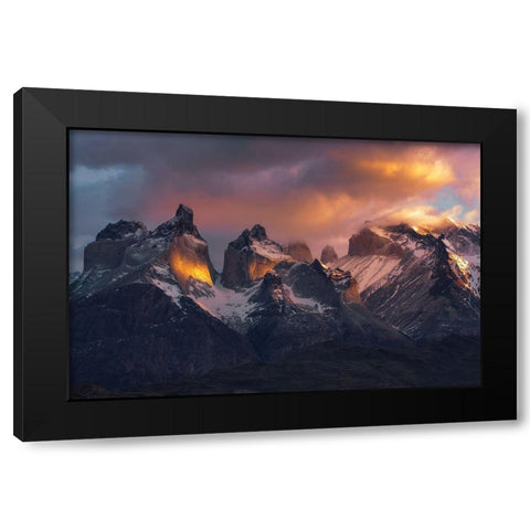 Eyes And Heart-Soul Black Modern Wood Framed Art Print with Double Matting by Guevara Vivanco, Carlos