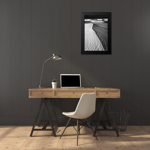 Sand Waves Black Modern Wood Framed Art Print by Jacobs, Lydia