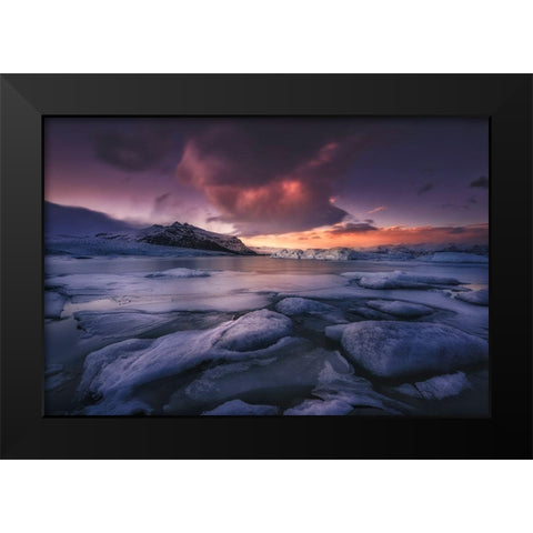 Waiting For The Stars Black Modern Wood Framed Art Print by Ruiz Dueso, Jorge