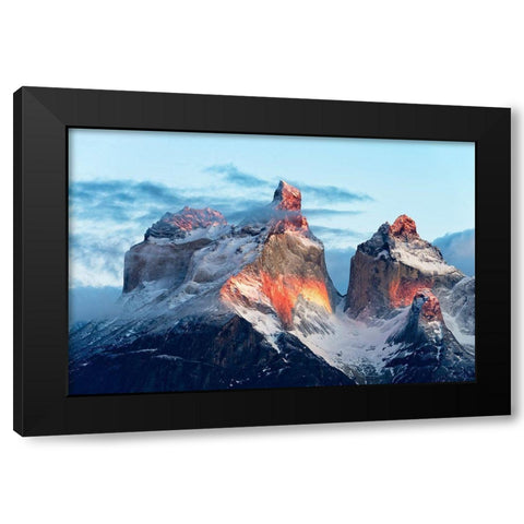 Patagonia-That Magic Light Black Modern Wood Framed Art Print by Guevara Vivanco, Carlos