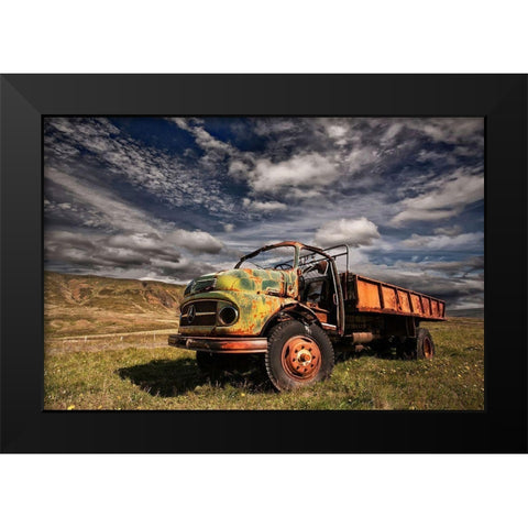 Z 466 Black Modern Wood Framed Art Print by H. Ingibergsson, Torsteinn