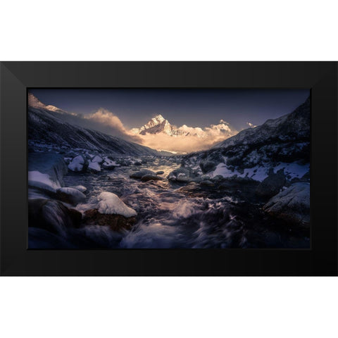 Ama Dablam A??Am?Aandsup3;Dae?Re?Andsup2;A?? Black Modern Wood Framed Art Print by Qiye