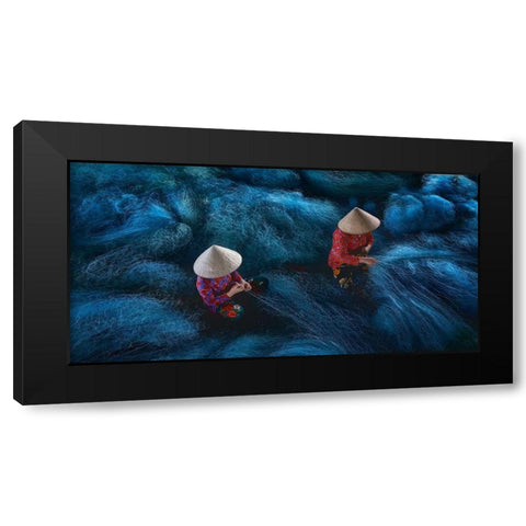 Net Mending Black Modern Wood Framed Art Print with Double Matting by De La, Javier