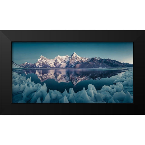 Shishapangma A??Ae?Cae??E?UeÂ?A?? Black Modern Wood Framed Art Print by Qiye