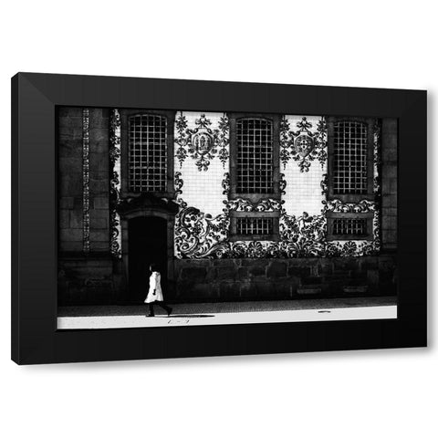 On Circles Black Modern Wood Framed Art Print by Abrantes, Paulo