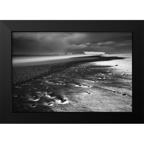 Wintry Reynisfjara Black Modern Wood Framed Art Print by Ruoppolo, Luigi