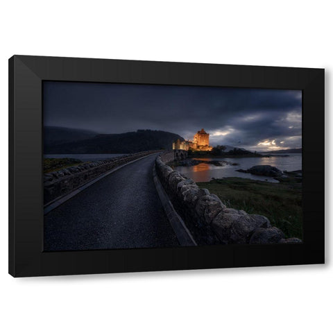 Eilean Donan Castle Black Modern Wood Framed Art Print by Alvarez Osorio, Cesar
