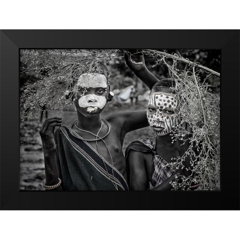 Two Surmi Girls - Ethiopia Black Modern Wood Framed Art Print by Inazio Kuesta, Joxe