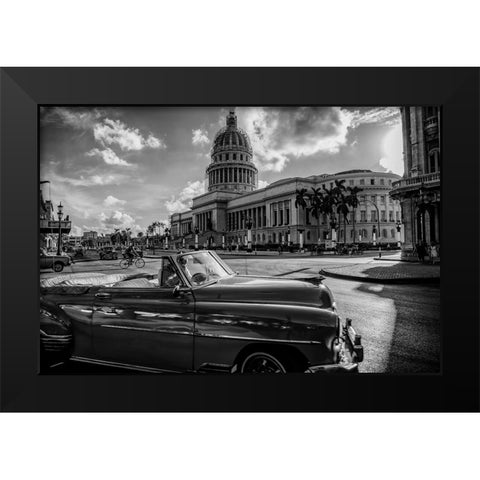 El Capitolio Black Modern Wood Framed Art Print by Morishige, Koji
