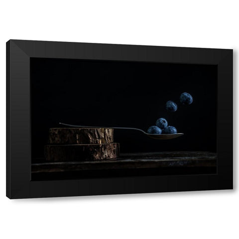 blueberies Black Modern Wood Framed Art Print by Gritzmann, Katarzyna