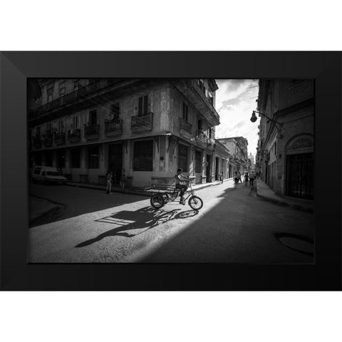 A piece of life in Cuba Black Modern Wood Framed Art Print by Li Wp, Allan