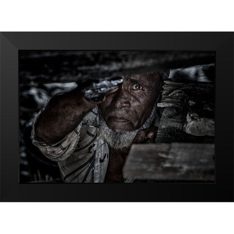 Man Tarring The Keel Of A Ship - Bangladesh Black Modern Wood Framed Art Print by Inazio Kuesta, Joxe