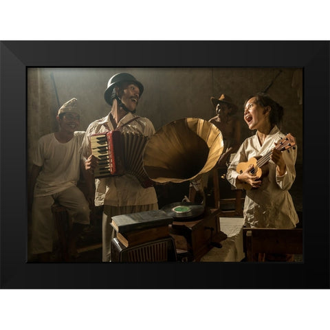 Singing Black Modern Wood Framed Art Print by Fifi, Magdalena