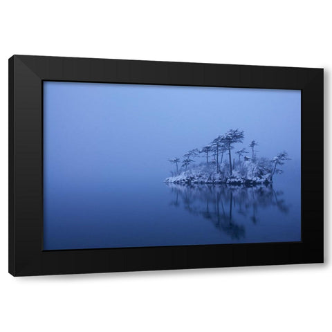 Snowy Morning Black Modern Wood Framed Art Print by Iga, Ikuo